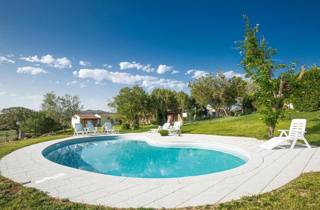 Turismo Rurale Cudacciolu Arzachena Bagian luar foto